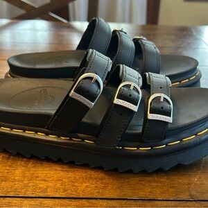 Dr. Martens Black Footbed